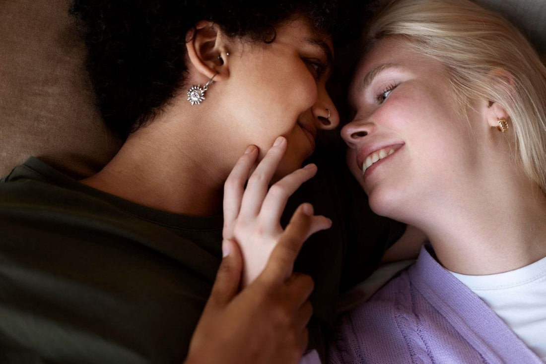 Exploration intime : les secrets du plaisir lesbien dévoilés