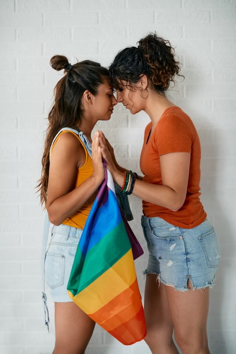 A guide to lesbian flagging: from hankies to harnesses