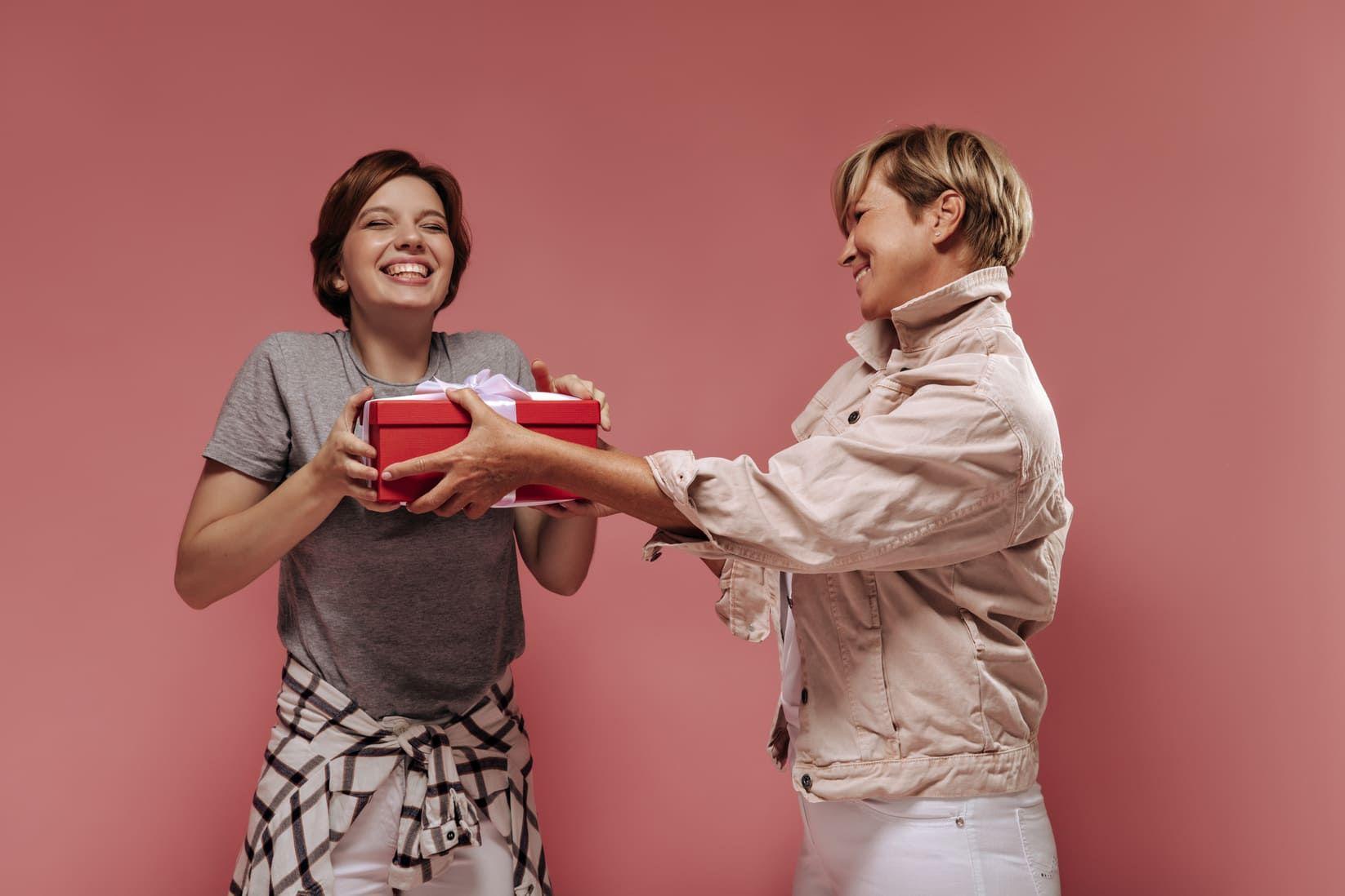 Nos idées de cadeaux coquins pour une Saint-Valentin torride